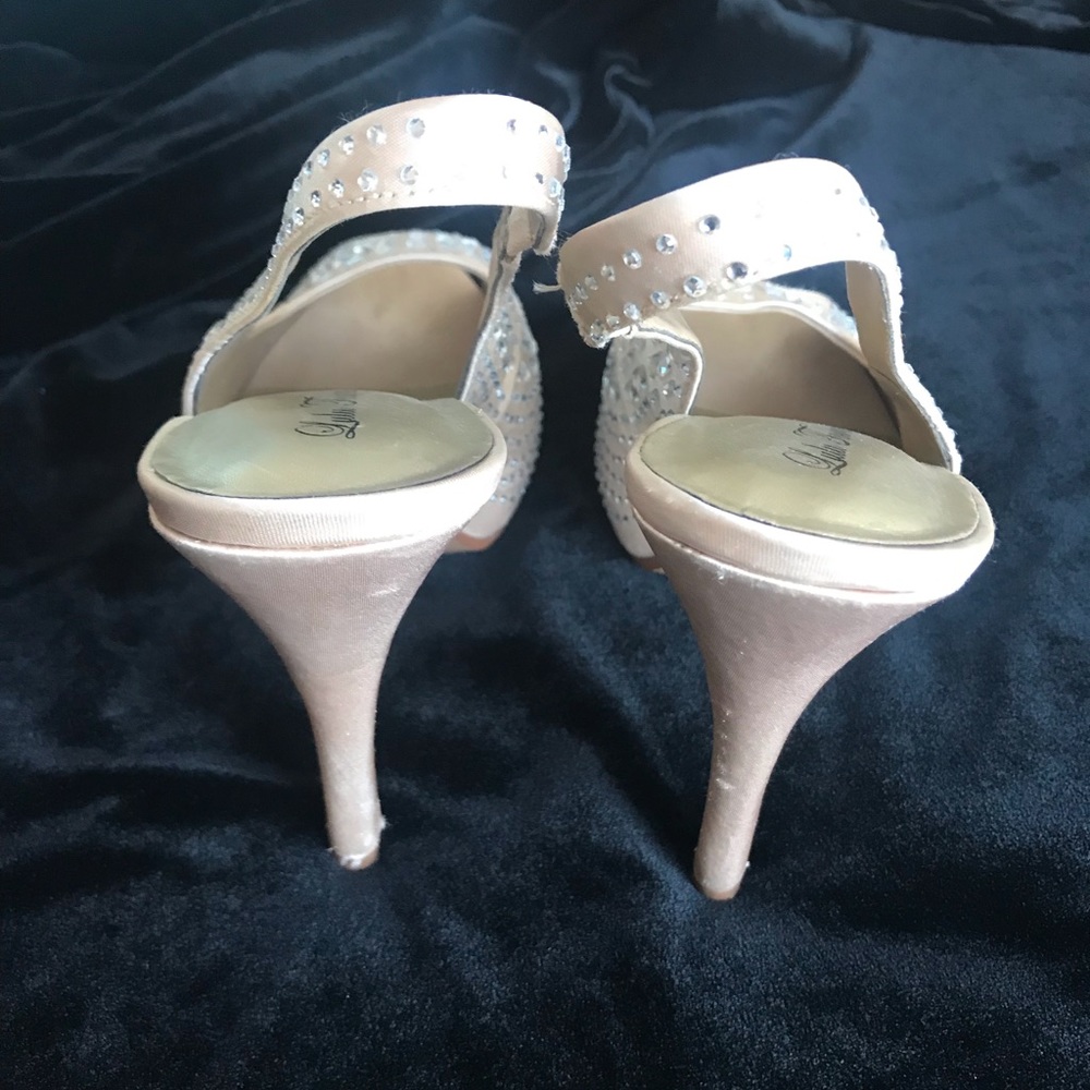 Ladie’s Peep Toe Heels - Picture 5 of 7